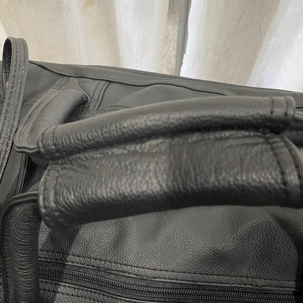 Black Genuine Leather Men’s Duffel Bag - Classic Travel Carryall - Picture 6 of 12